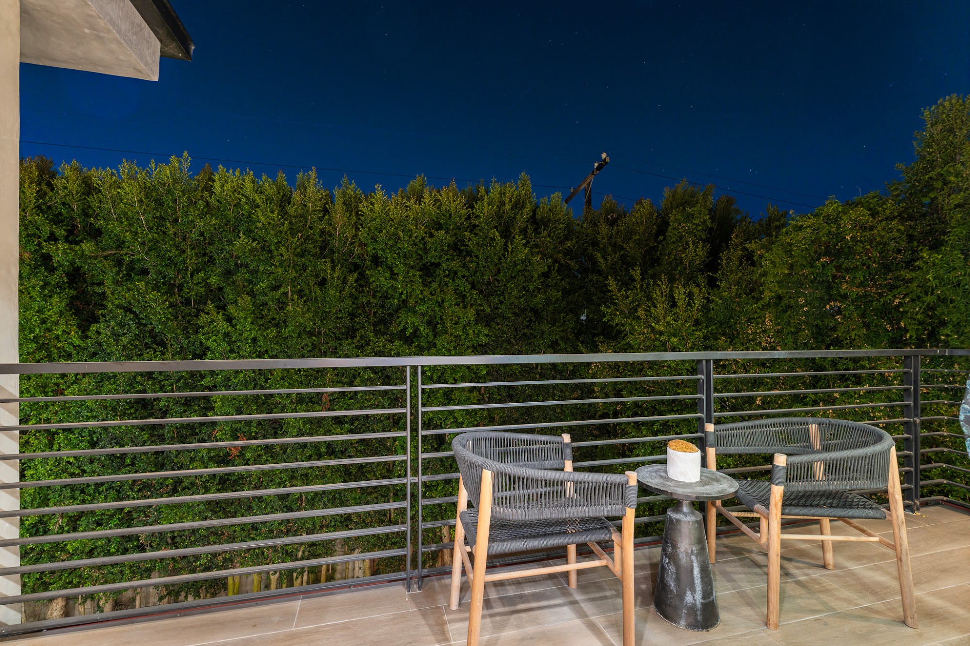 Keswick Conservatory — balcony with canyon view