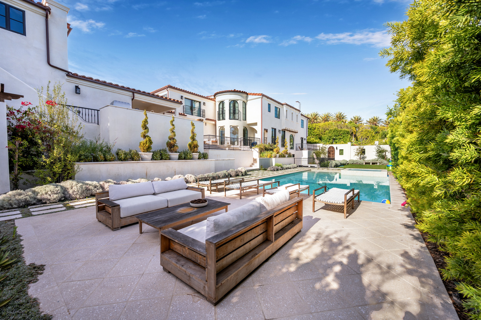 Tower Vista — luxury villa rental in Beverly Hills