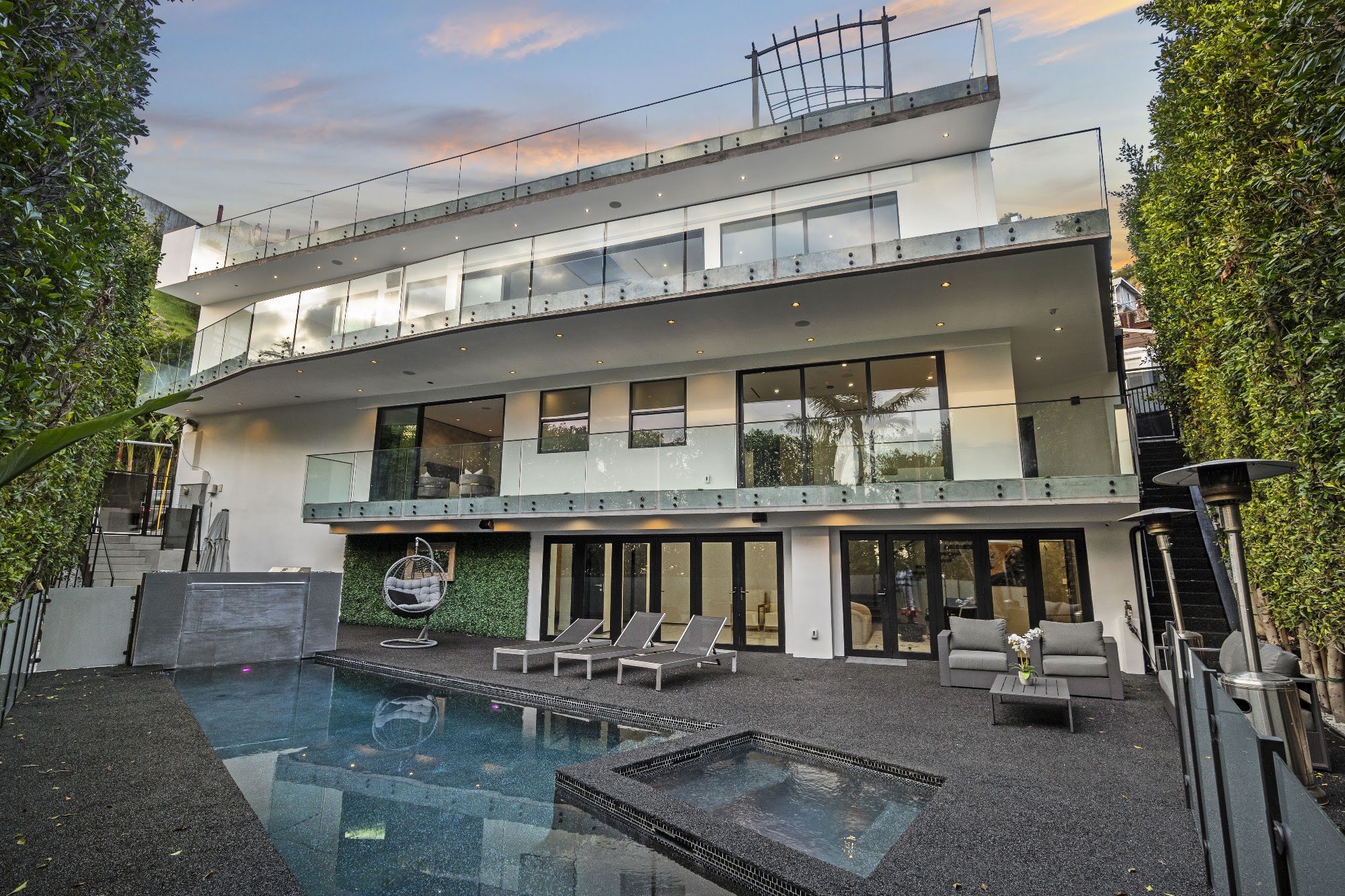 Sunset Plaza Promontory — 4-bedroom luxury villa rental in Sunset Strip, sleeps 8