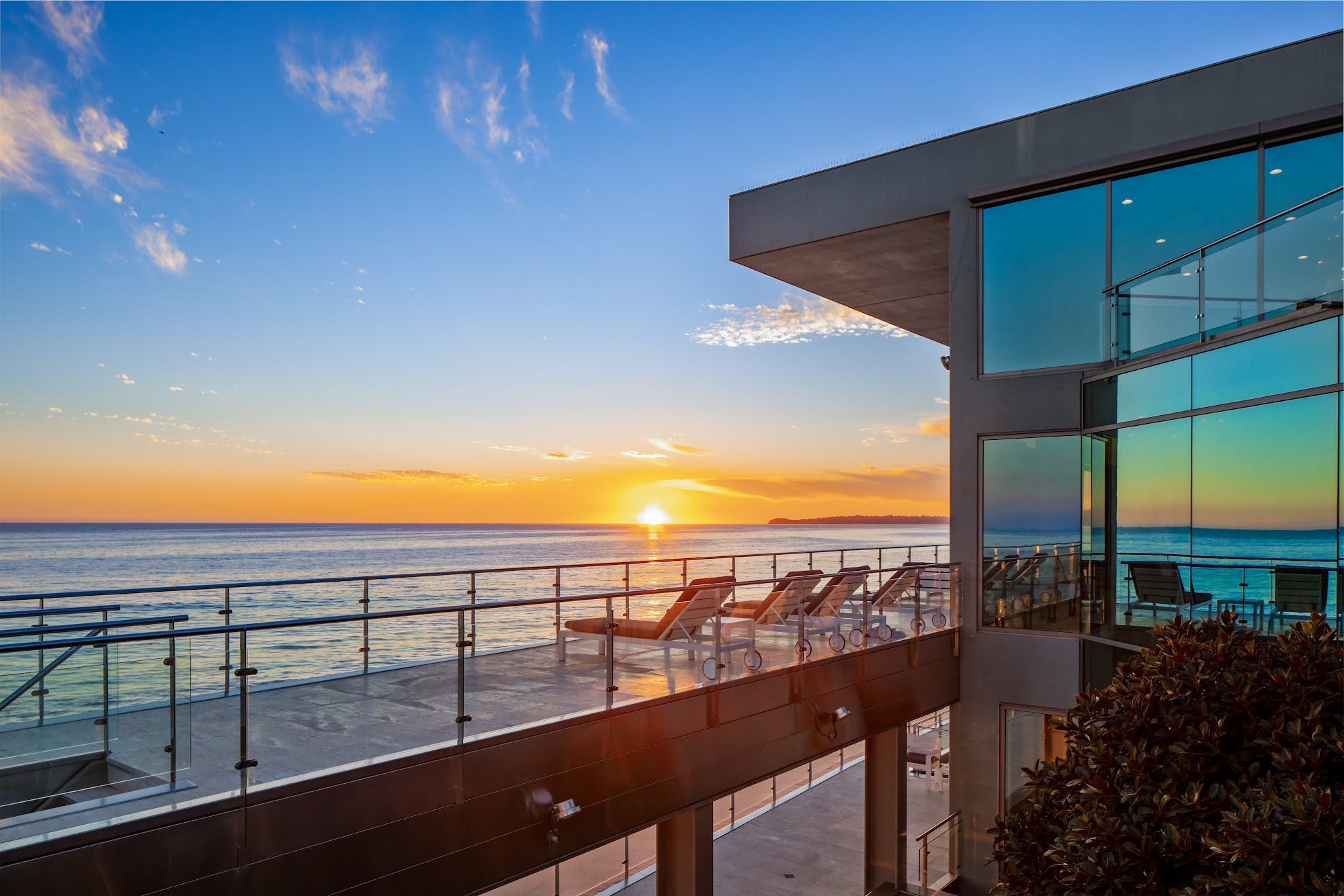 Malibu Road Strand — luxury villa rental in Malibu