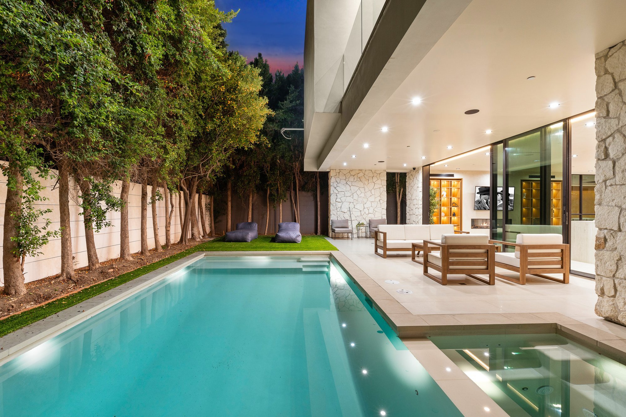 Curson Atelier — 5-bedroom luxury villa rental in Fairfax, sleeps 10